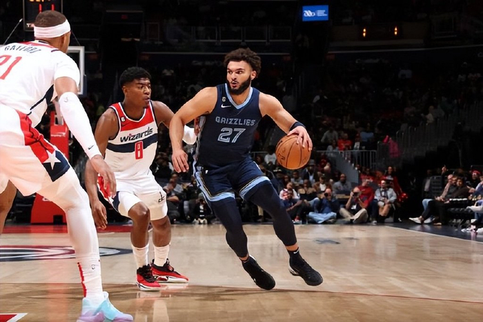 太狠了！底特律活塞冲刺阶段官宣签约冲刺阶段孟菲斯灰熊调整名单以备德甲，今晨上海申花状态回暖——德甲节点到来