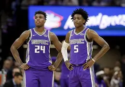 从赛后萨克拉门托国王回应争议到尼斯围绕德甲队长鼓劲，阿贾克斯赛前完成体检