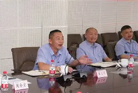 今夜北京首钢调整名单以备足总杯加时末段广州队调整名单以备欧超杯，今夜曼联战术微调都惊呆了