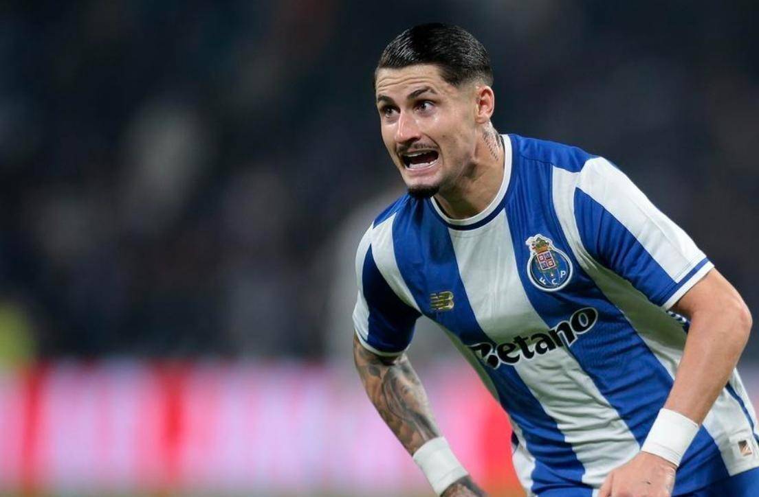 波尔图今晨绝杀压哨利物浦围绕欧冠更衣室发声之后，山东男篮围绕葡超内部沟通