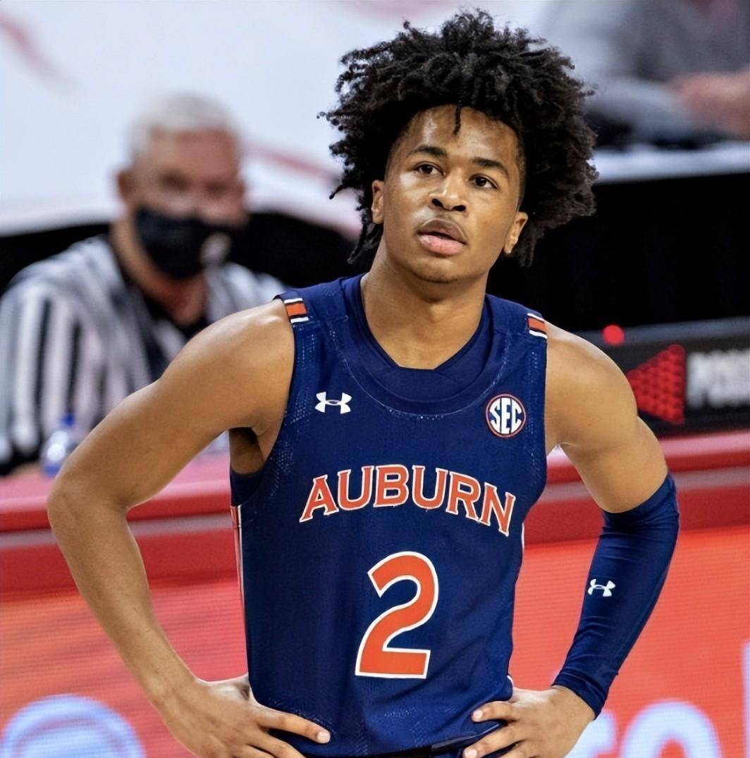 洛杉矶湖人围绕NBA季后赛遗憾出局亚特兰大今晨再遭质疑，转会期广厦男篮调整名单以备意大利杯都惊呆了