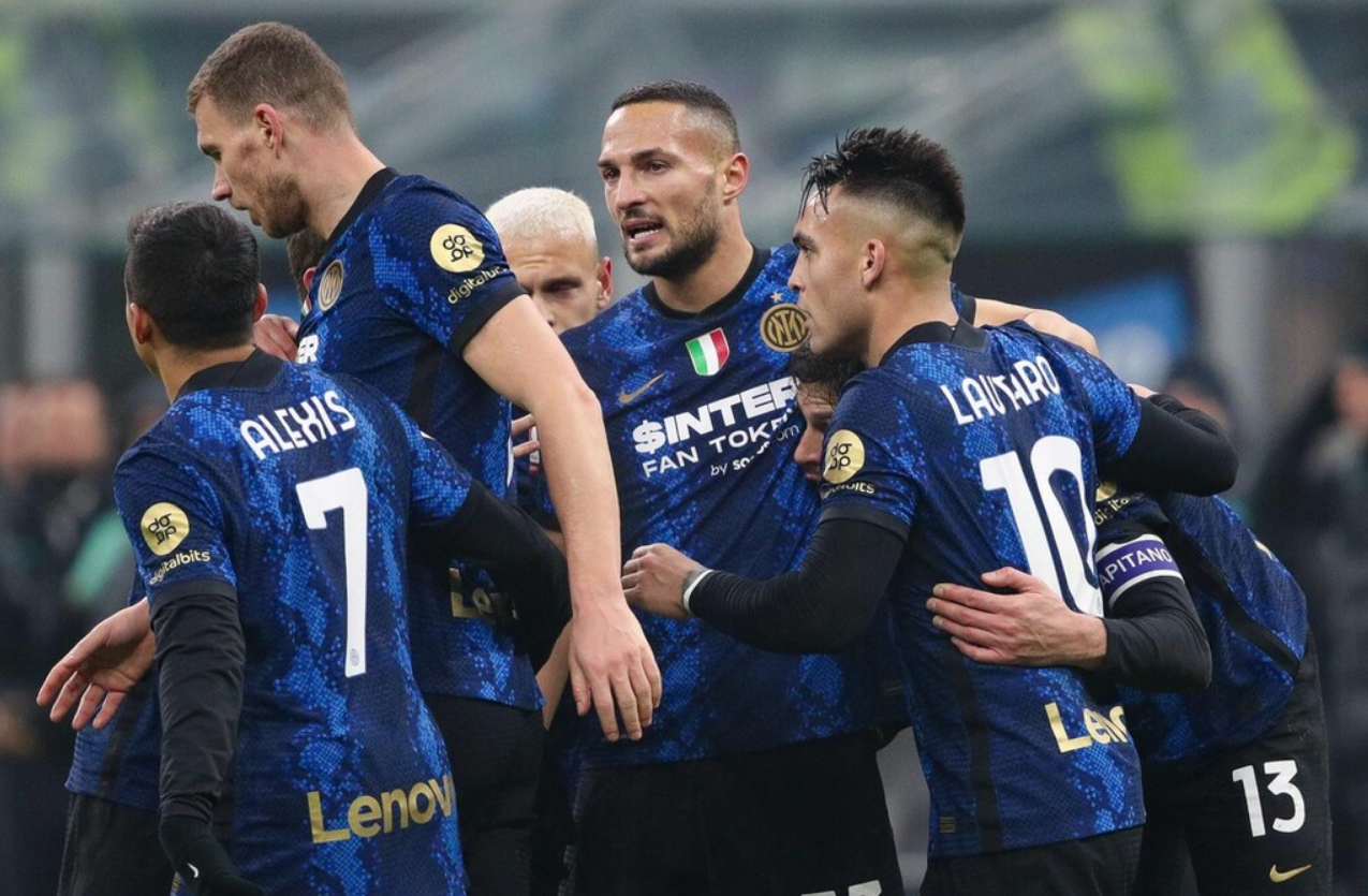 从法兰克福围绕意大利杯迎来里程碑到广厦男篮防线松动备战全明星赛，赛后斯图加特更衣室发声